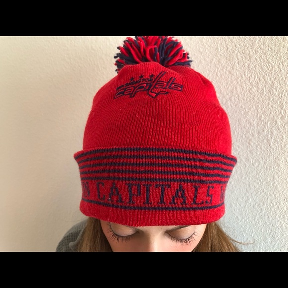 Washington Capitals Beanie with Pom Pom - Picture 2 of 2